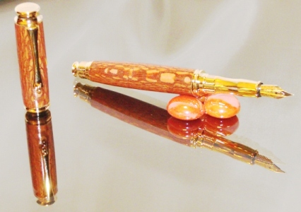 Handcrafted fountain pen